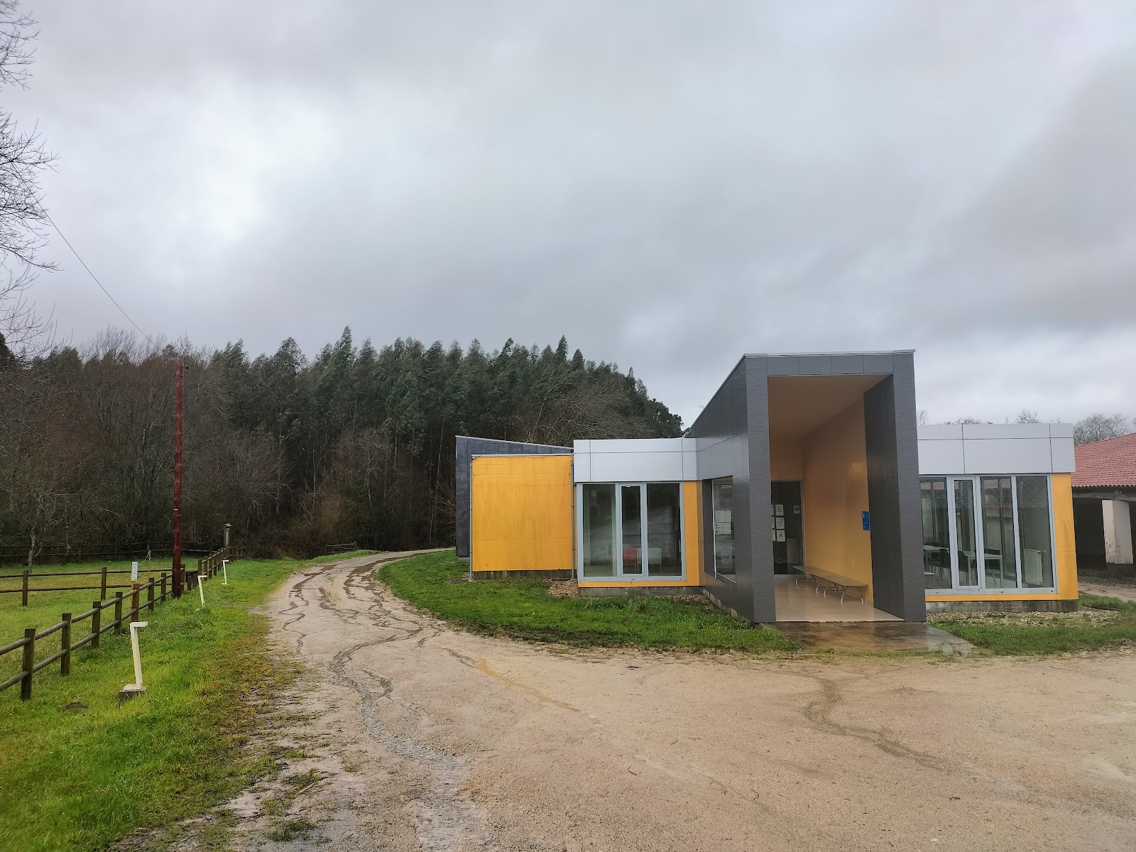 Albergue de peregrinos de Boimorto, albergue accommodation in Boimorto on the Camino del Norte