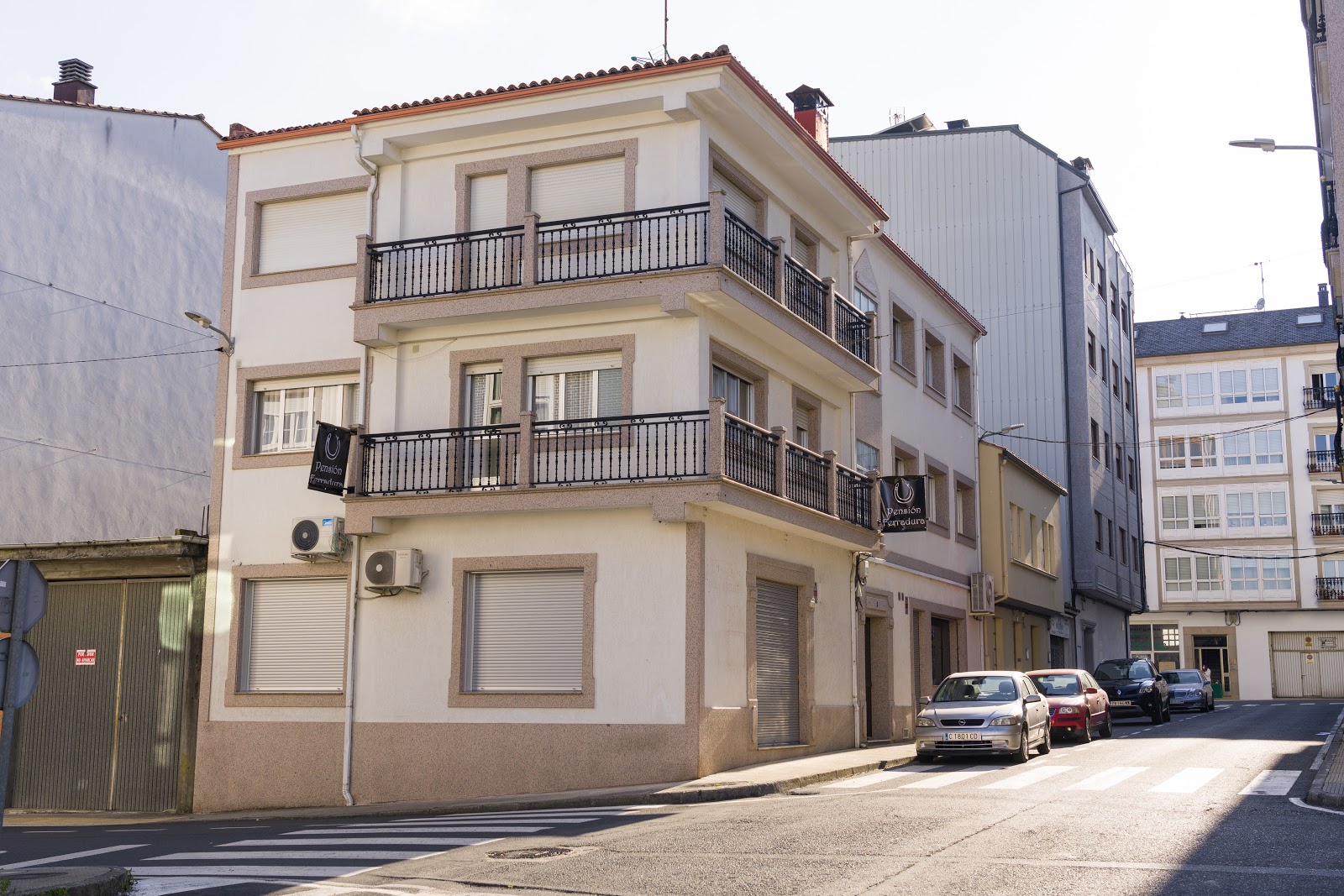Pension Ferradura, guesthouse accommodation in Melide on the Camino Frances