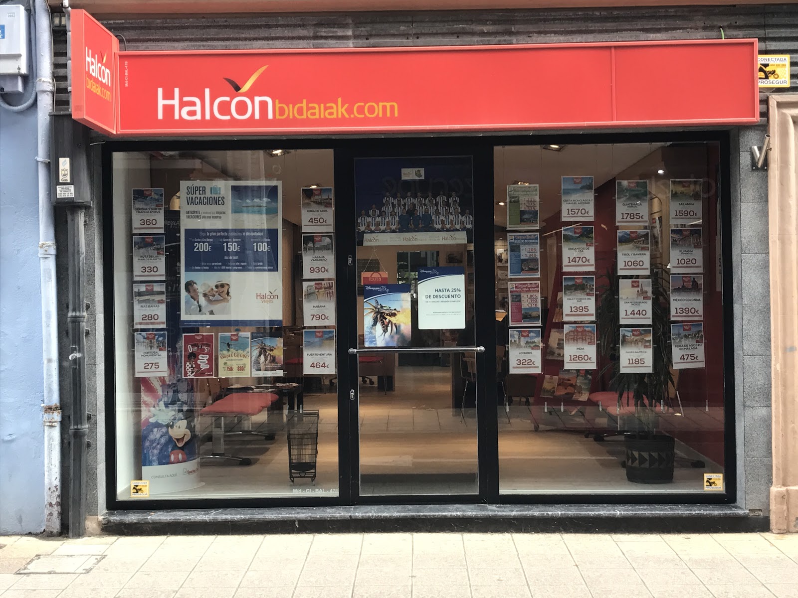 Viajes Halcon, accommodation listing in Zarautz on the Camino del Norte