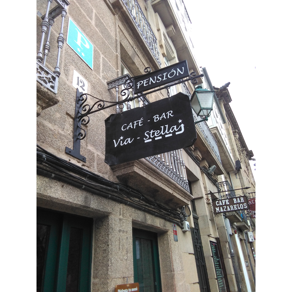 Pensión Vía-Stella, guesthouse accommodation in Santiago de Compostela on the Camino Frances