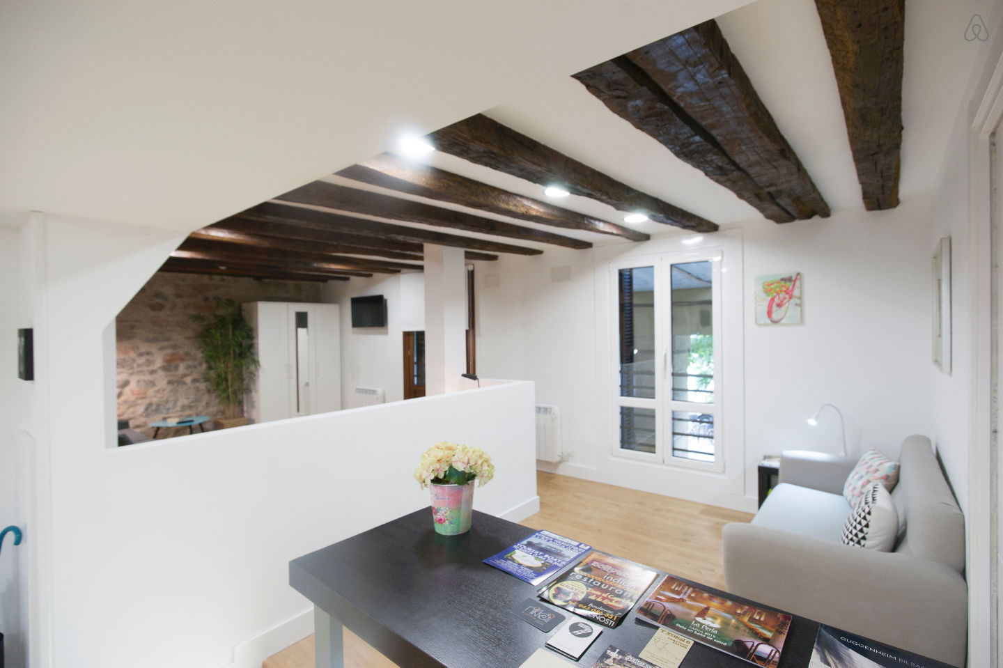San Sebastian Apartments: OLD TOWN NEAR BEACH - www·SanSebastianApartments·es - vacation hotel holiday home rental photo 2, hotel accommodation in San Sebastian on the Camino del Norte