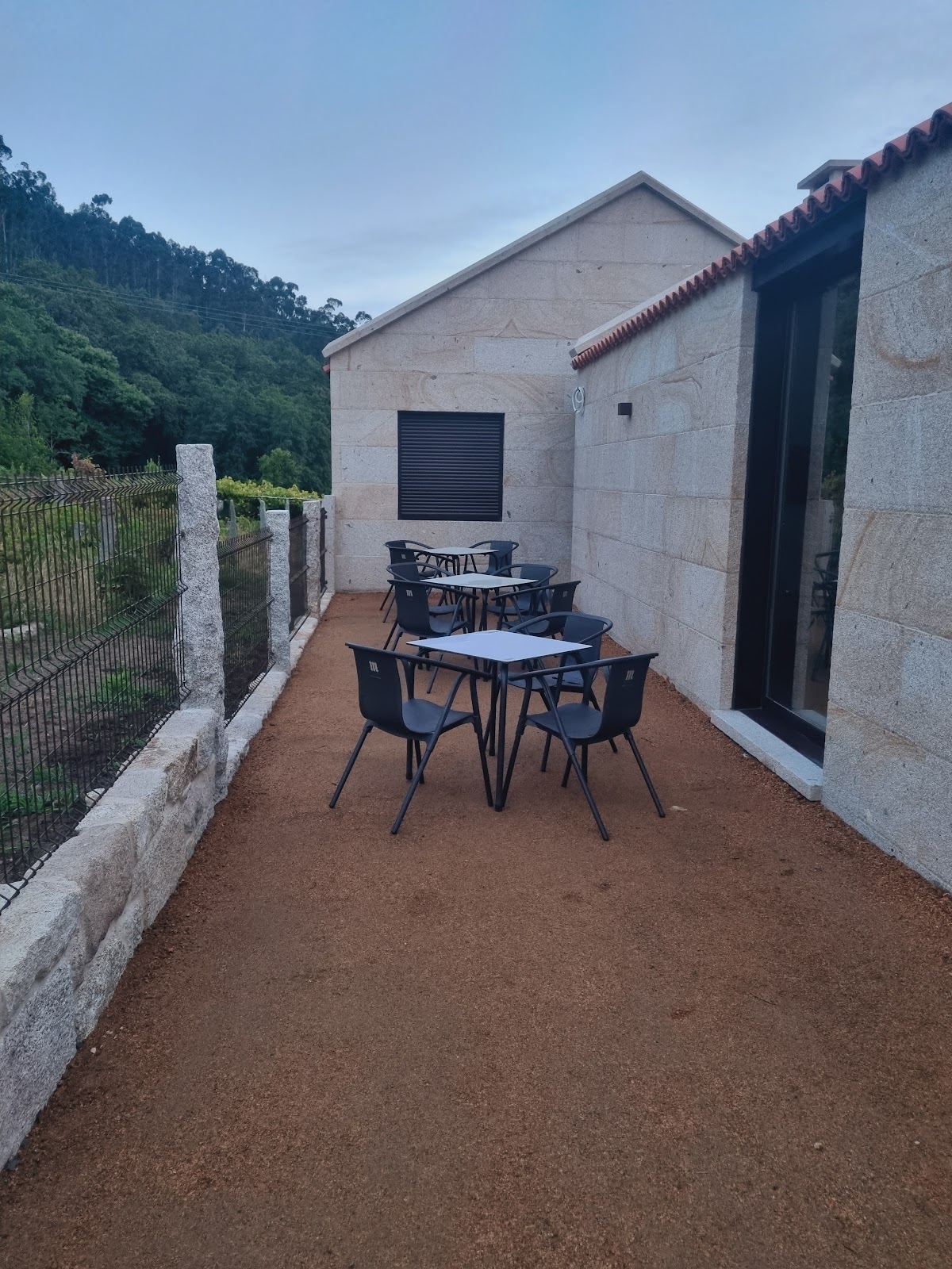 Albergue CAROI HOSTEL & ROOMS Armenteira photo 10, hostel accommodation in Amenteira on the Camino Portuguese
