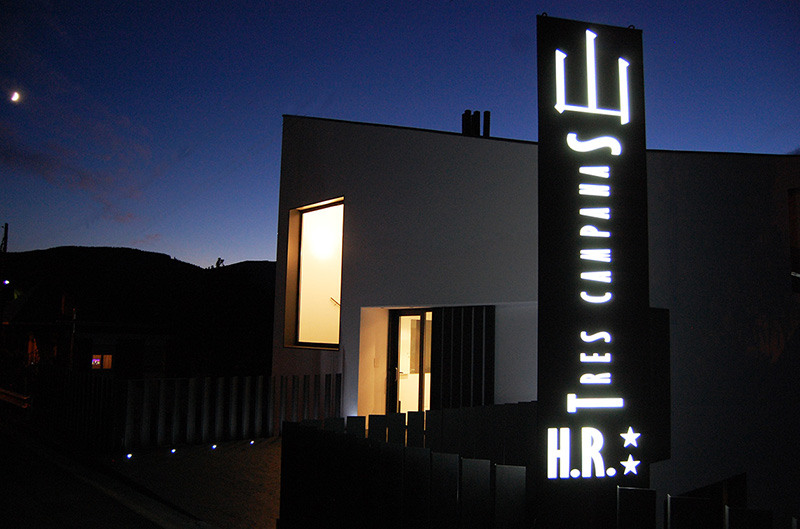 Hostal Tres Campanas photo 9, guesthouse accommodation in Villafranca del Bierzo on the Camino Frances