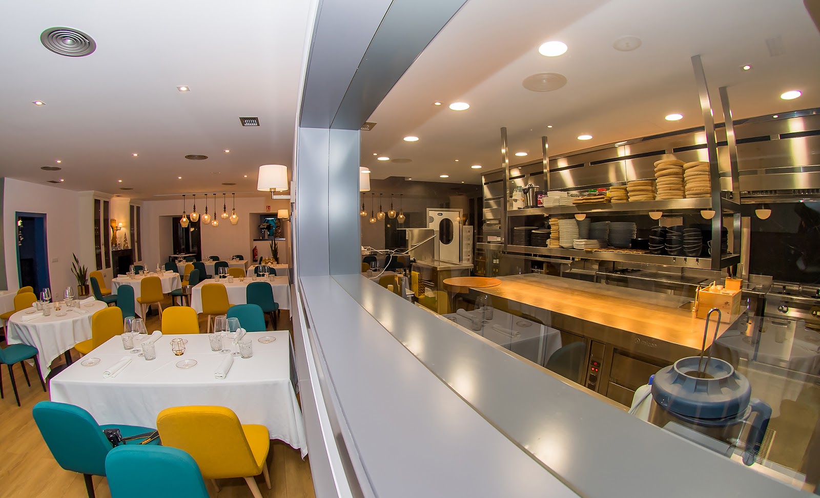 Hotel Restaurante Javier Montero, hotel accommodation in Ribadeo on the Camino del Norte