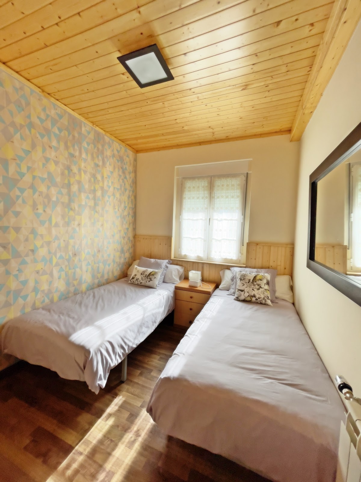Apartamentos Turísticos La Capitana photo 9, apartment accommodation in Almuña on the Camino del Norte