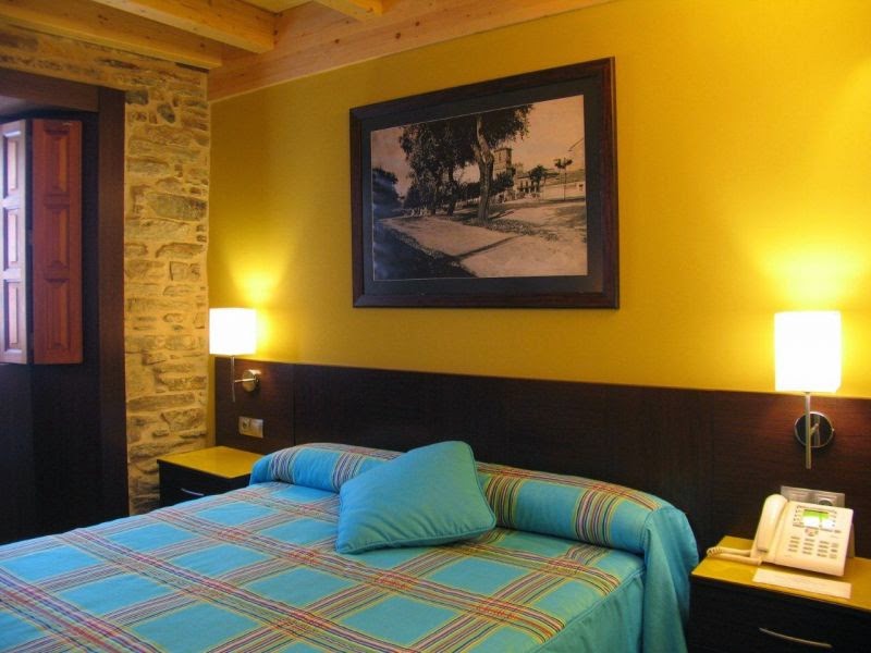Hotel Rolle, hotel accommodation in Ribadeo on the Camino del Norte