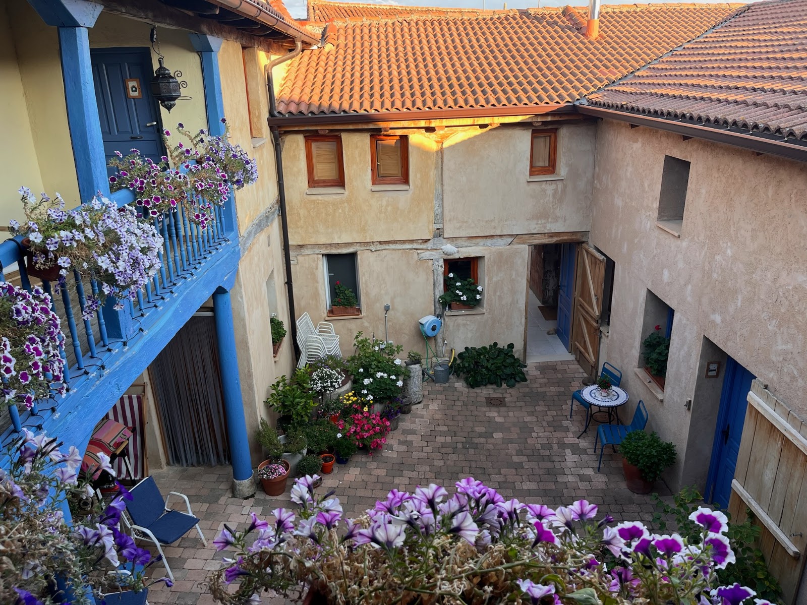 Albergue Villares de Orbigo photo 5, hostel accommodation in Villares de Orbigo on the Camino Frances