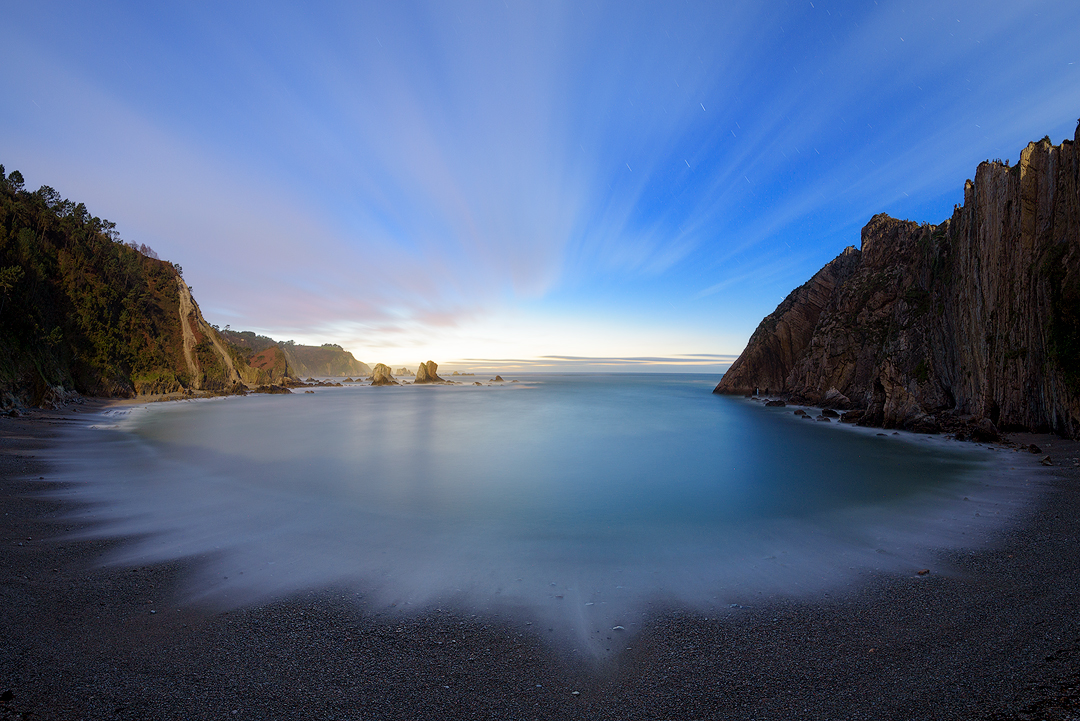 Parking Playa del Silencio, camping accommodation in Novellana on the Camino del Norte