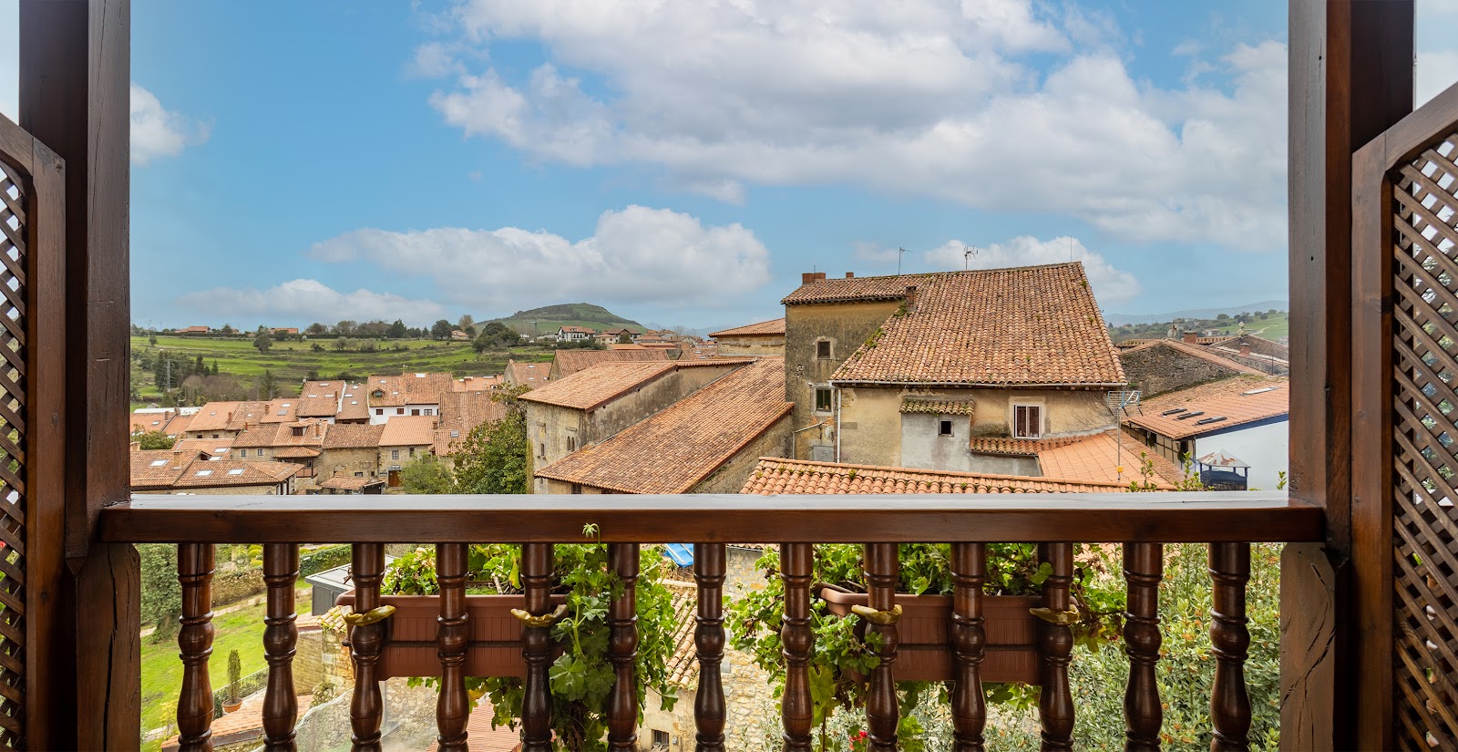 Posada La Casa del Organista, hotel accommodation in Santillana del Mar on the Camino del Norte