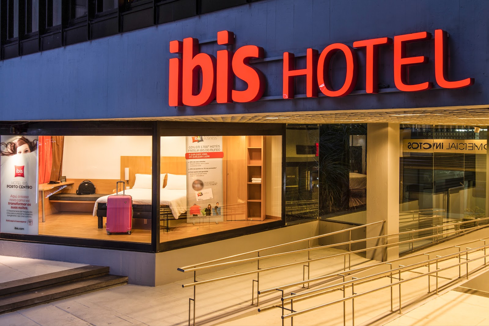 ibis Porto Centro São Bento photo 9, hotel accommodation in Porto on the Camino Portuguese