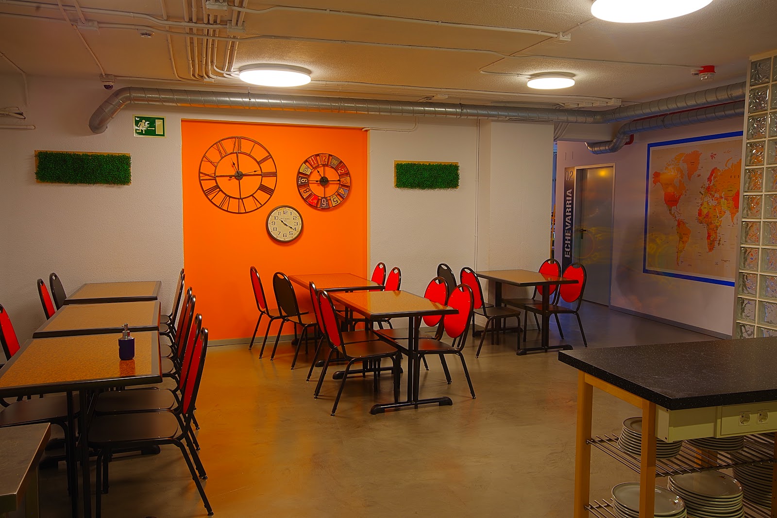 ALL IRON HOSTEL photo 3, albergue accommodation in Bilbao on the Camino del Norte