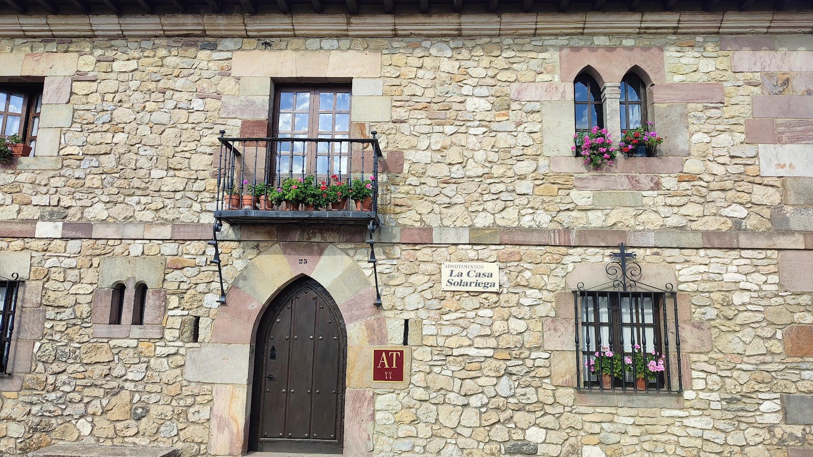 La Casa Solariega photo 3, hotel accommodation in Santillana del Mar on the Camino del Norte