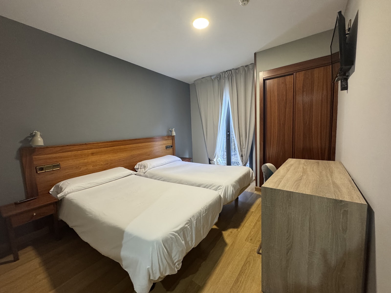 Los Templarios photo 2, hotel accommodation in Ponferrada on the Camino Frances