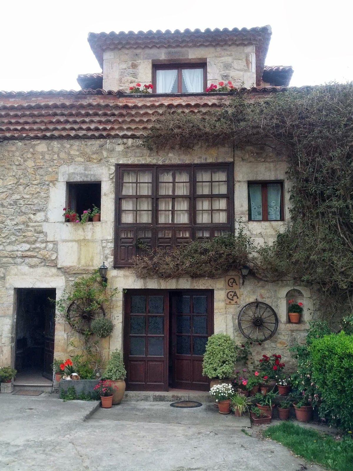 Casa de Aldea El Valle, guesthouse accommodation in Buelna on the Camino del Norte