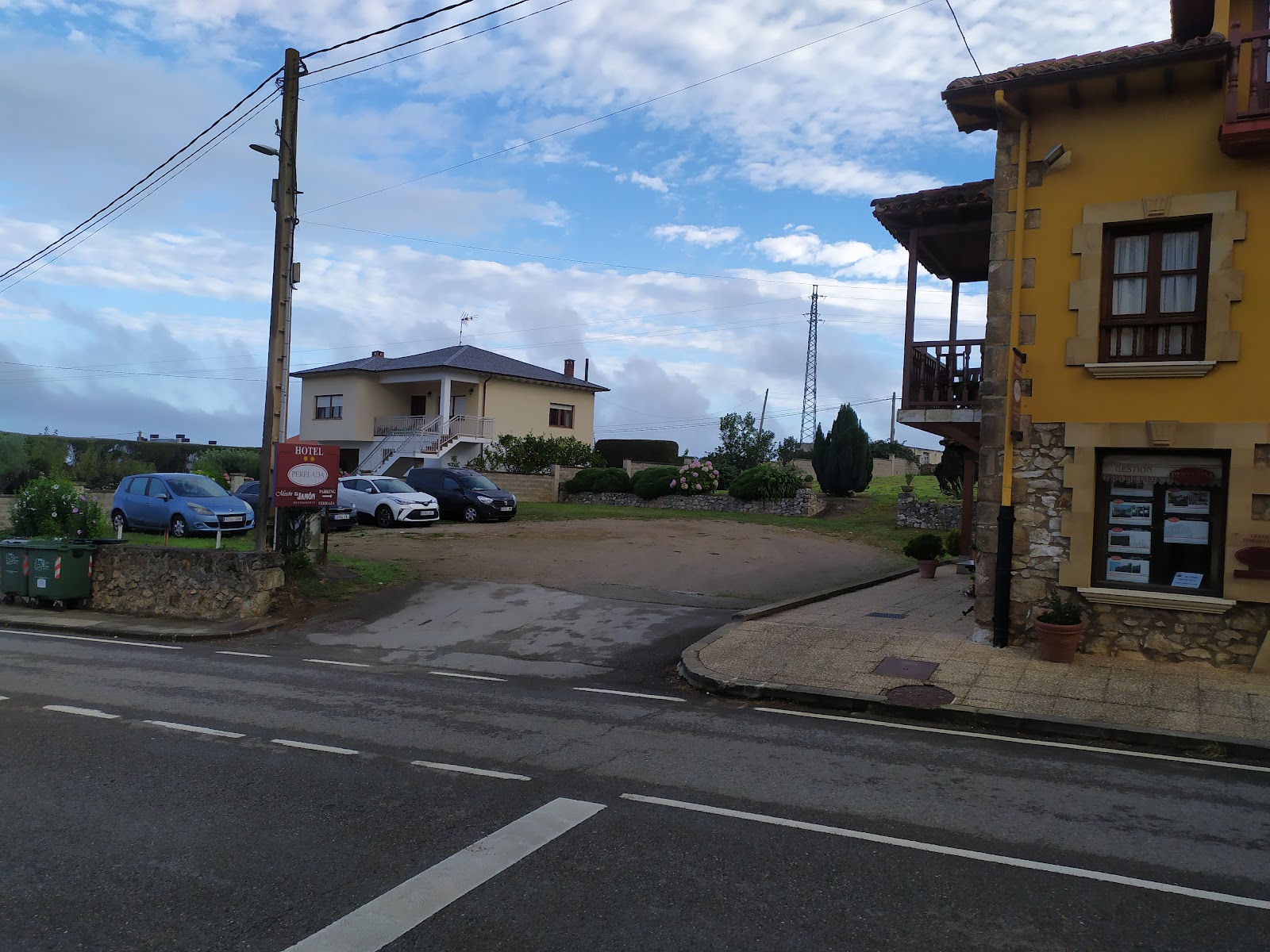 Hotel Casona del Alba photo 10, hotel accommodation in Oreña on the Camino del Norte