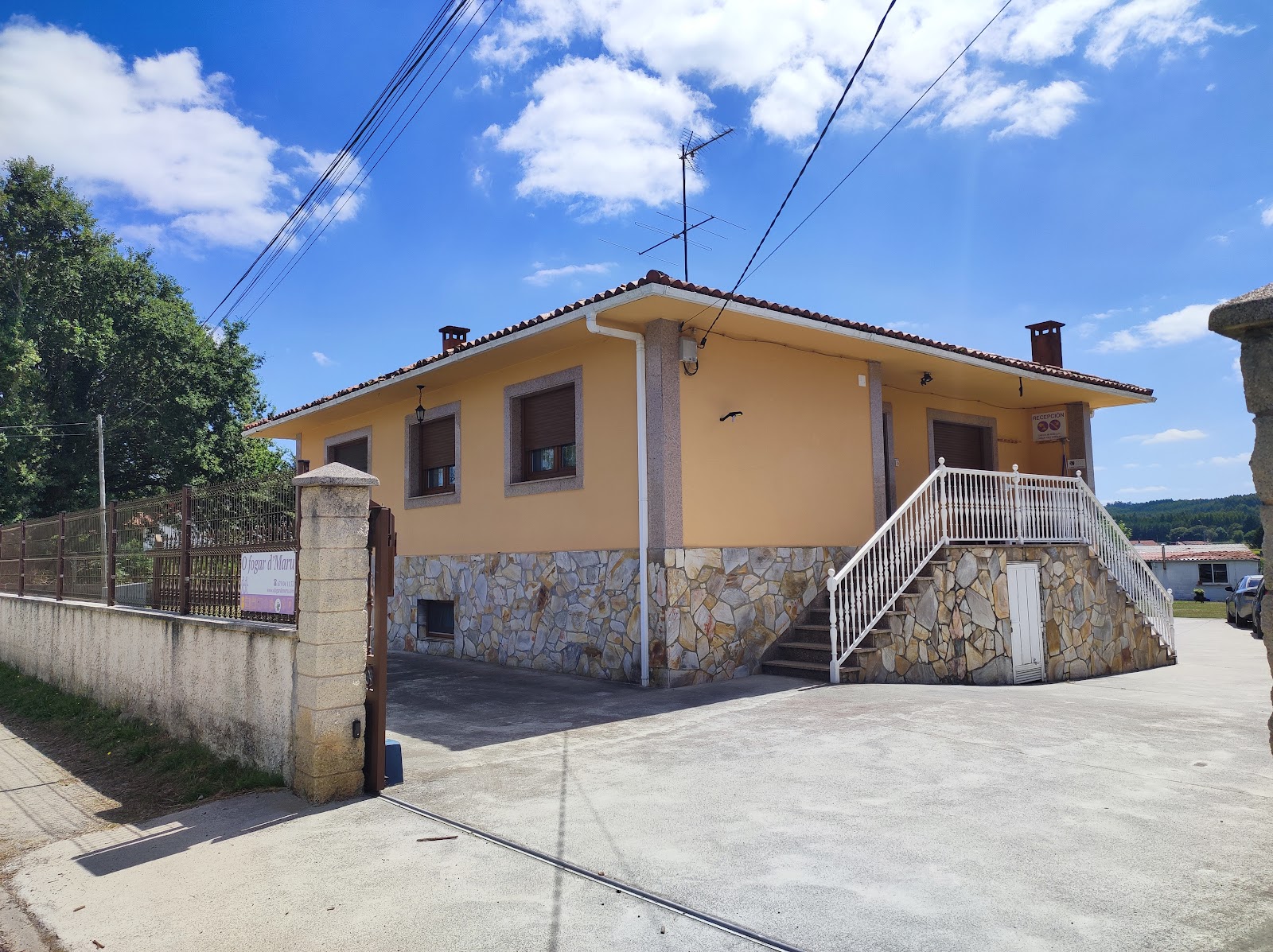 O fogar de Maru, albergue accommodation in Lavacolla on the Camino Frances