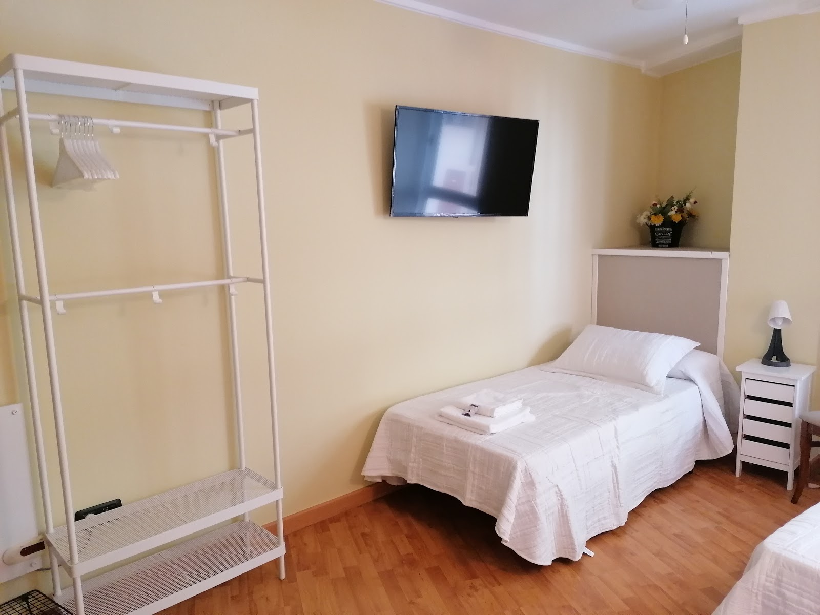 Pensión Cuatro Caminos photo 5, guesthouse accommodation in Sarria on the Camino Frances