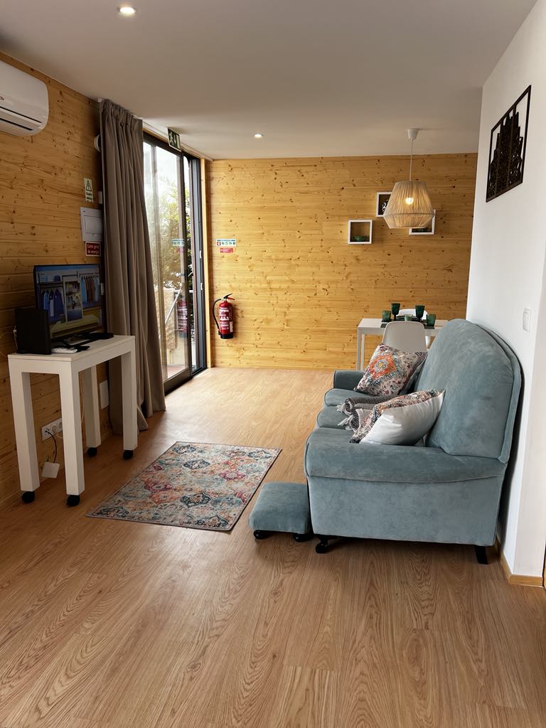 Bungalow da Romy photo 10, guesthouse accommodation in Vila Praia de Ancora on the Camino Portuguese