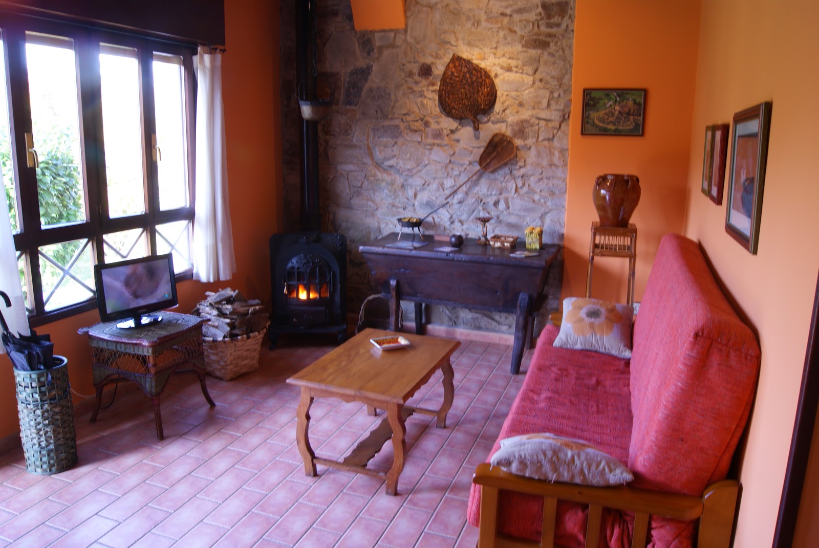 Apartamentos El Cueto photo 9, apartment accommodation in Soto de Luiña on the Camino del Norte