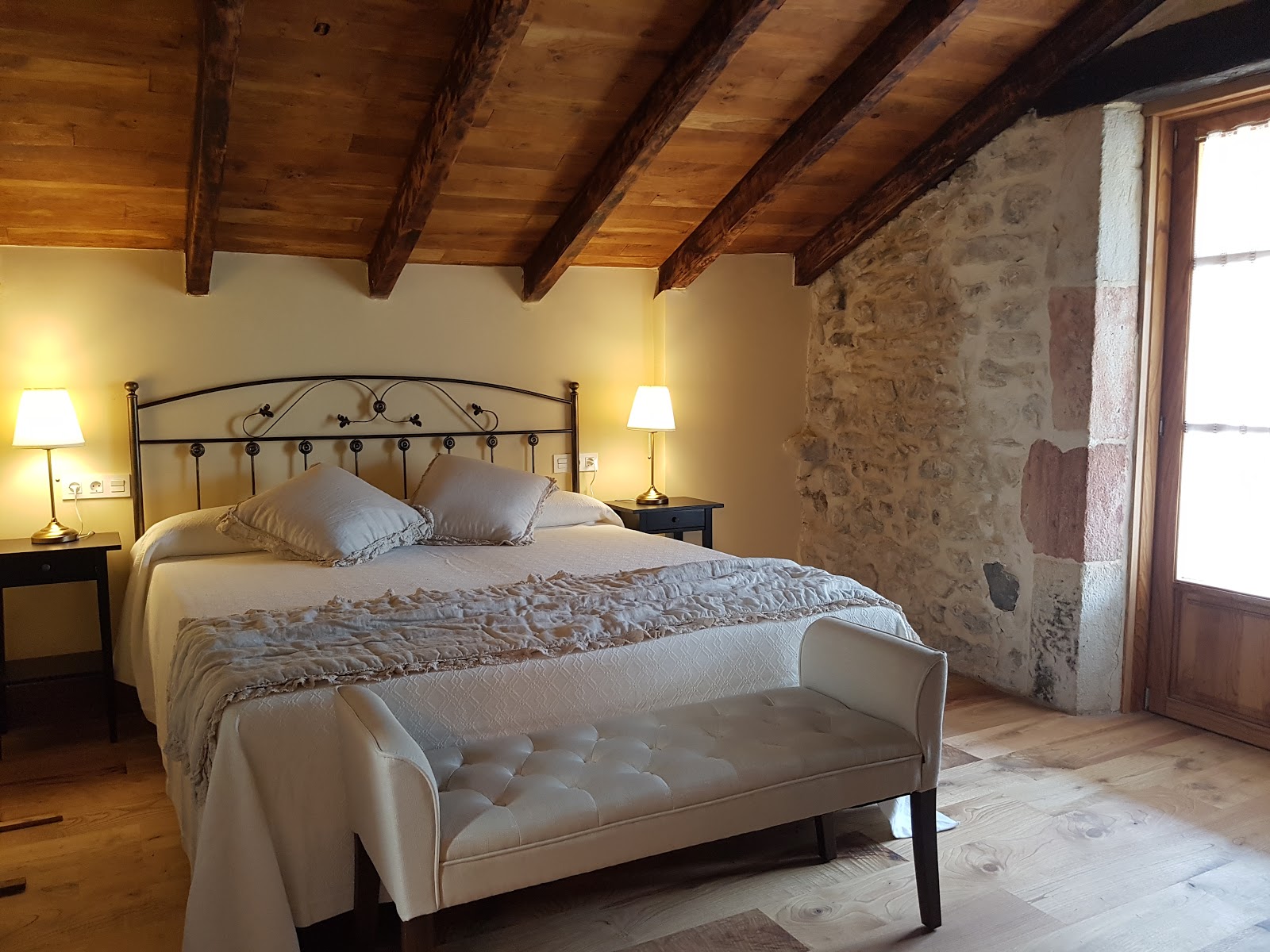 Posada Condado de la Mota photo 2, albergue accommodation in Mogro on the Camino del Norte