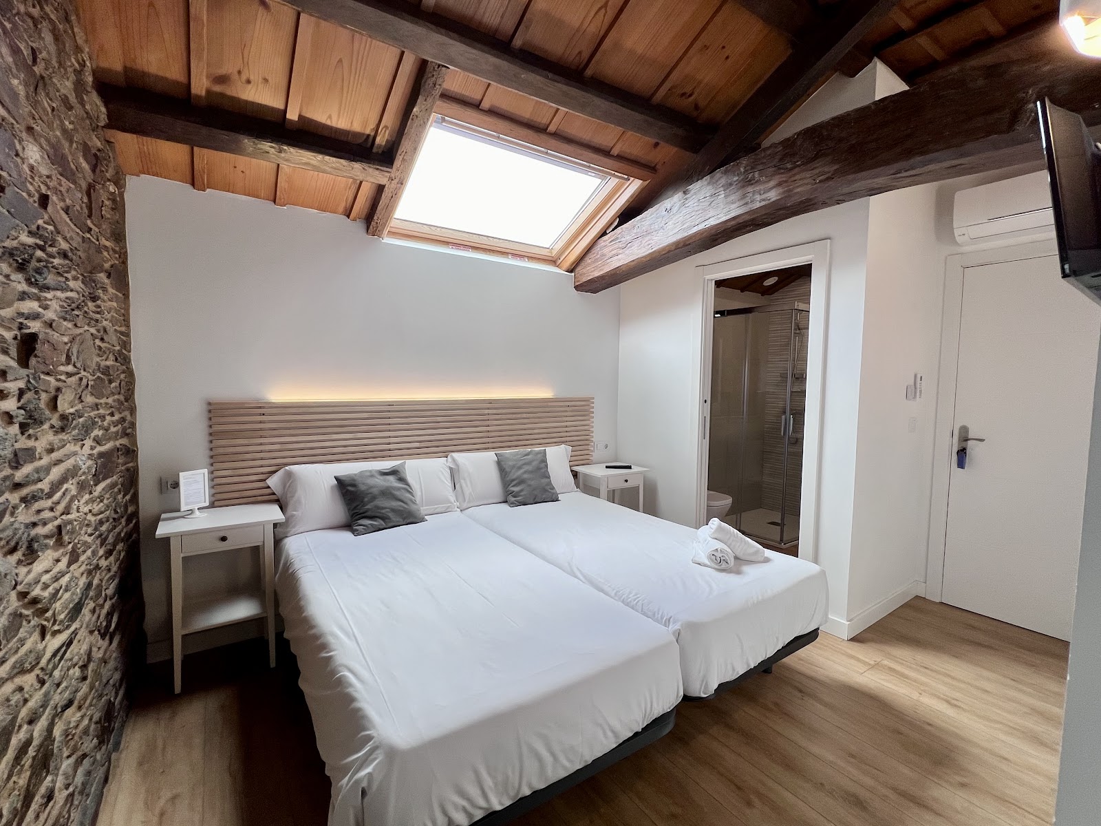 Pensión Domus Gallery photo 3, guesthouse accommodation in Arzúa on the Camino Frances