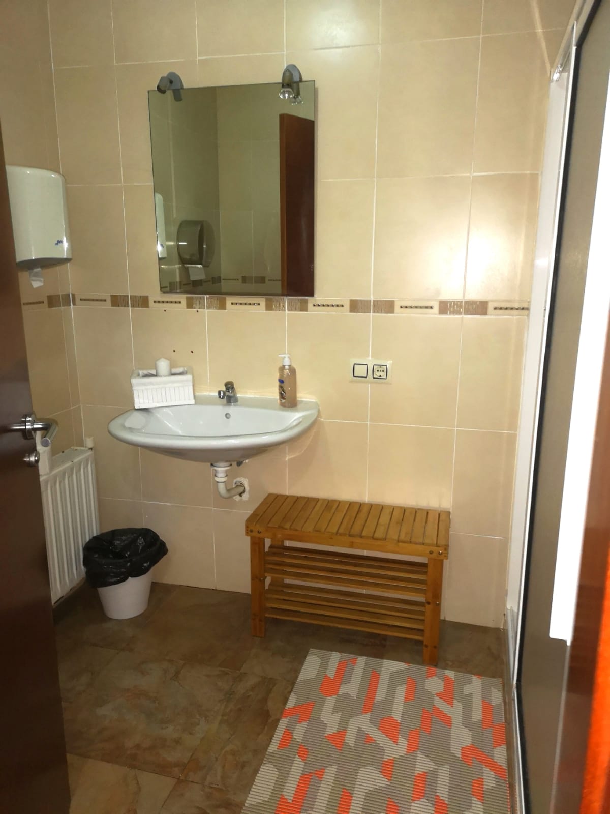 Albergue O Botafumeiro photo 3, albergue accommodation in Arzúa on the Camino Frances