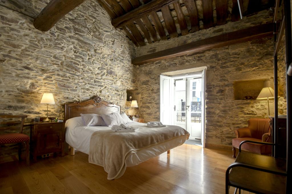 casa taboada photo 4, guesthouse accommodation in Sarria on the Camino Frances