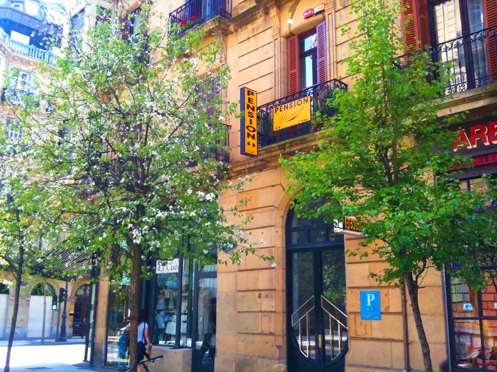PENSION URUMEA, pension accommodation in San Sebastian on the Camino del Norte