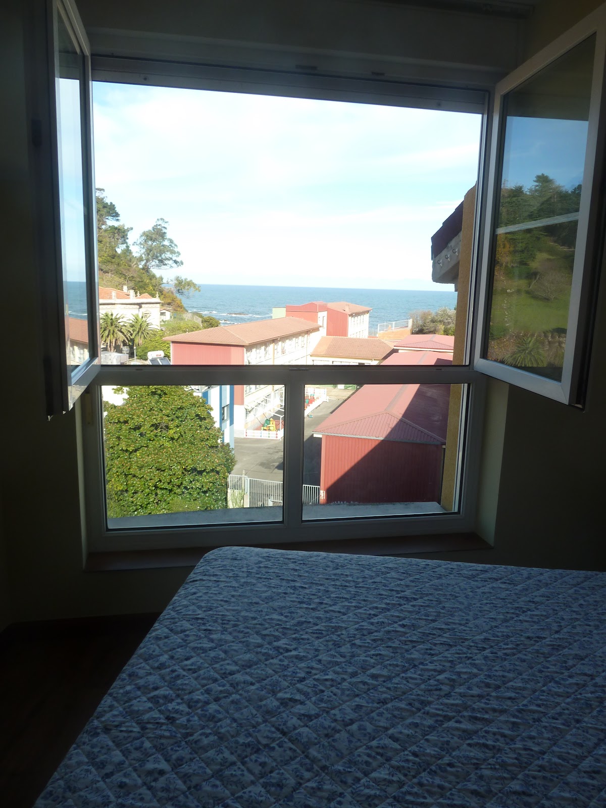 Apartamento Playa de La Atalaya photo 9, apartment accommodation in Ribadesella on the Camino del Norte