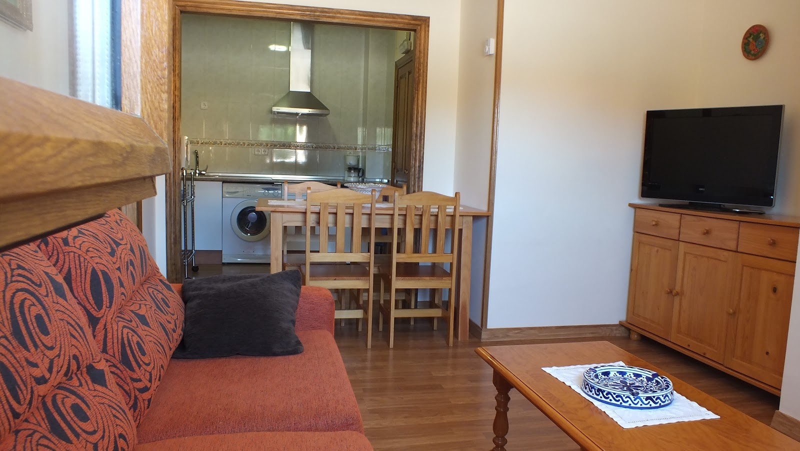 Apartamentos Altamira. photo 9, apartment accommodation in Santillana del Mar on the Camino del Norte