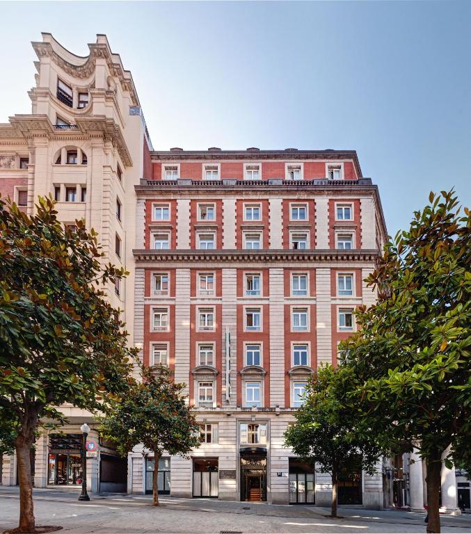 Hotel Hernán Cortés, hotel accommodation in Gijón on the Camino del Norte
