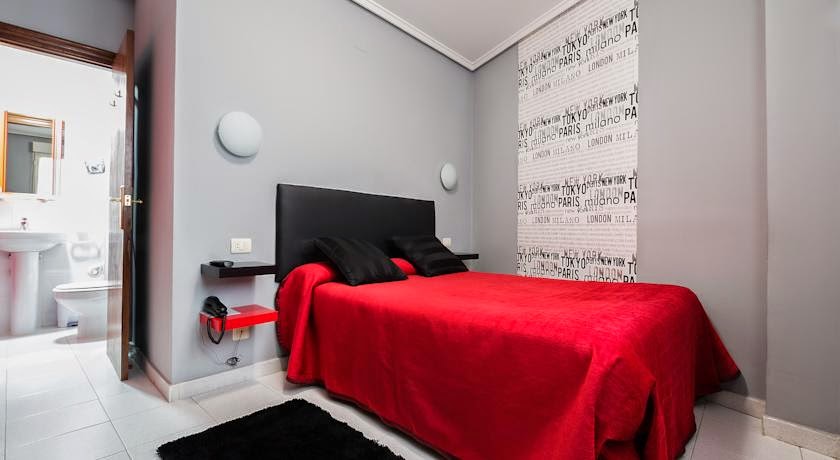 Pension La Mar photo 4, albergue accommodation in Castro-Urdiales on the Camino del Norte