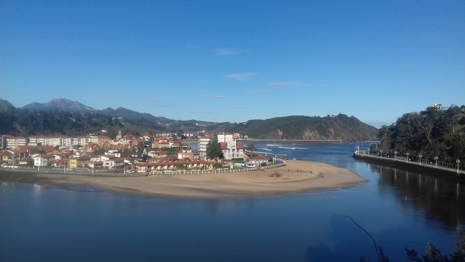 Hotel Brisas del Sella, hotel accommodation in Ribadesella on the Camino del Norte