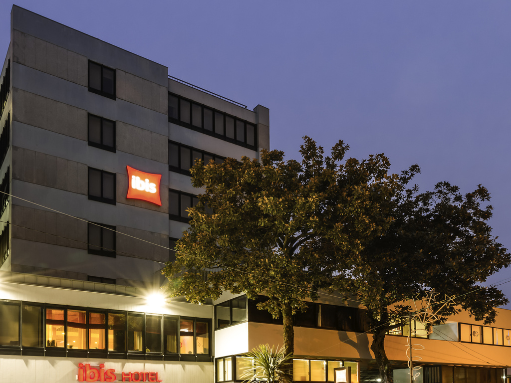 ibis Porto Centro São Bento, hotel accommodation in Porto on the Camino Portuguese