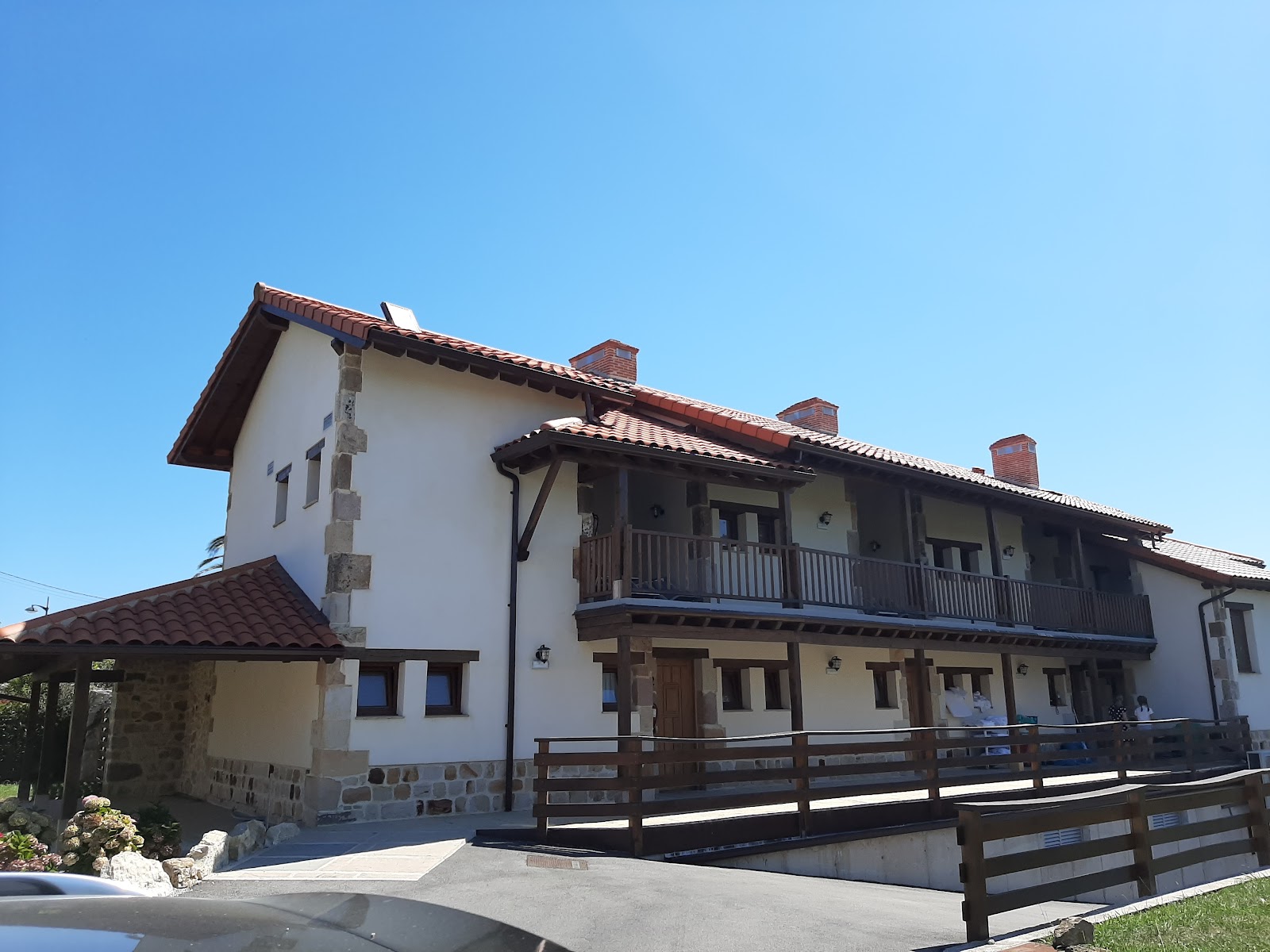 Somo Garden Villas photo 2, albergue accommodation in Somo on the Camino del Norte