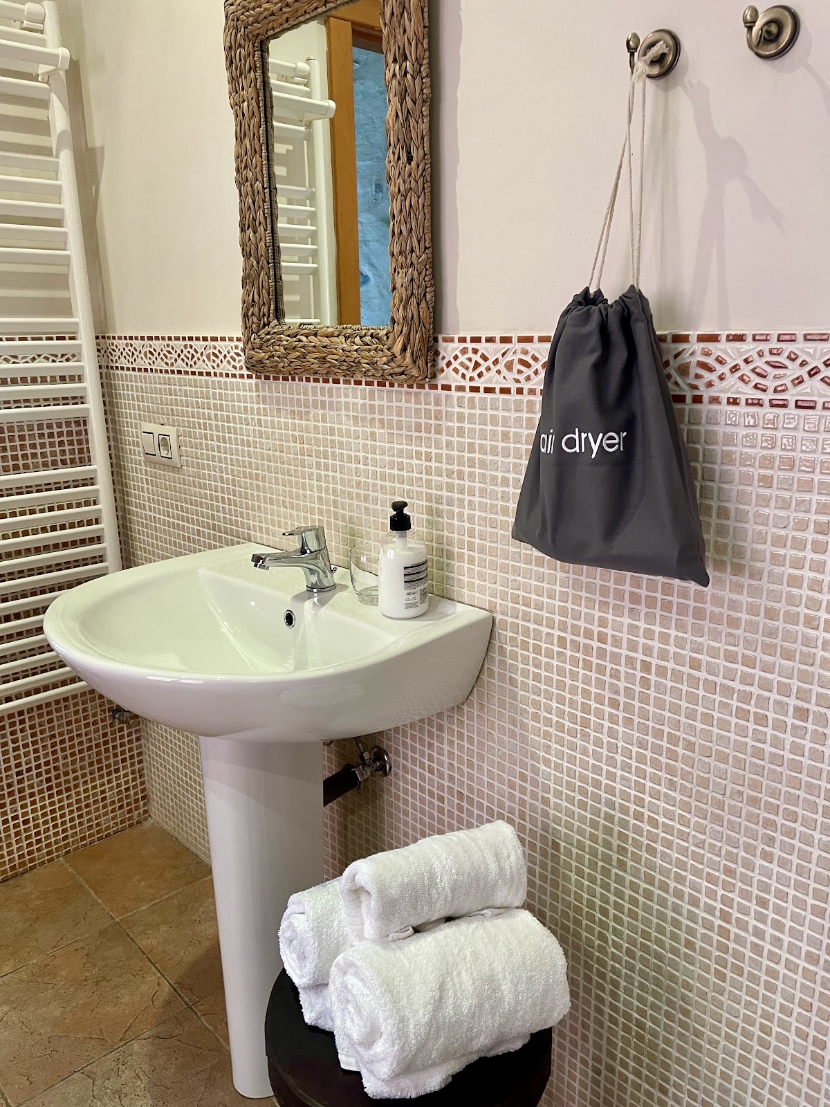 Casa El Colibrí photo 3, accommodation listing in Villafranca del Bierzo on the Camino Frances