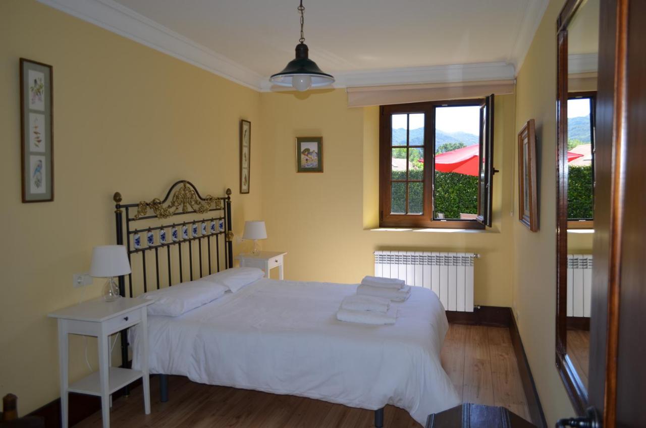Casona de la Viesca photo 3, apartment accommodation in Hazas on the Camino del Norte