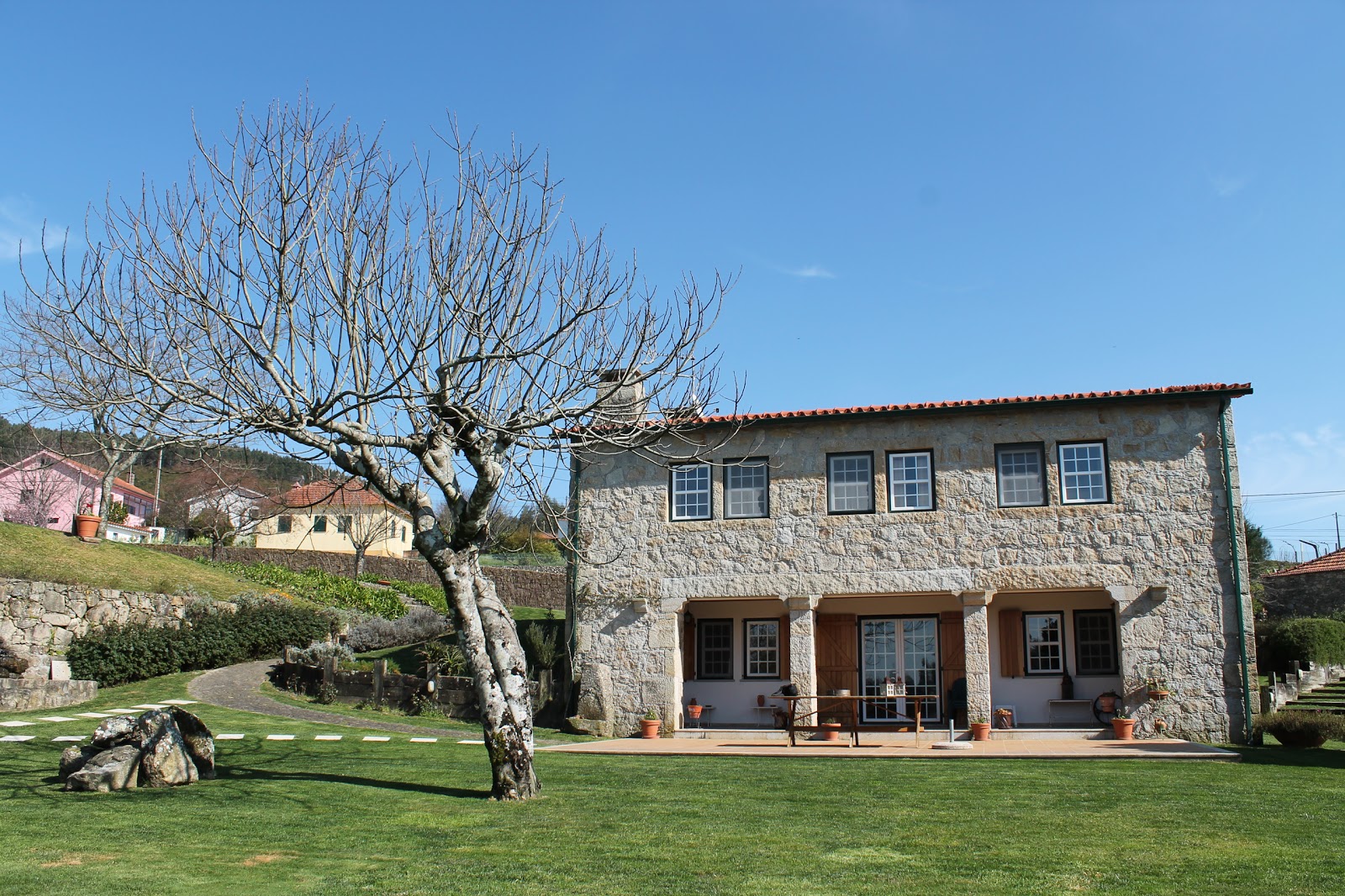 Casa da Oliveirinha - Turismo Rural, accommodation listing in Romarigaes on the Camino Portuguese