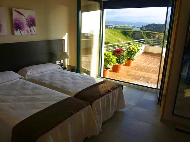 Apartamentos Turísticos Playa de Tapia photo 7, apartment accommodation in Tapia de Casariego on the Camino del Norte