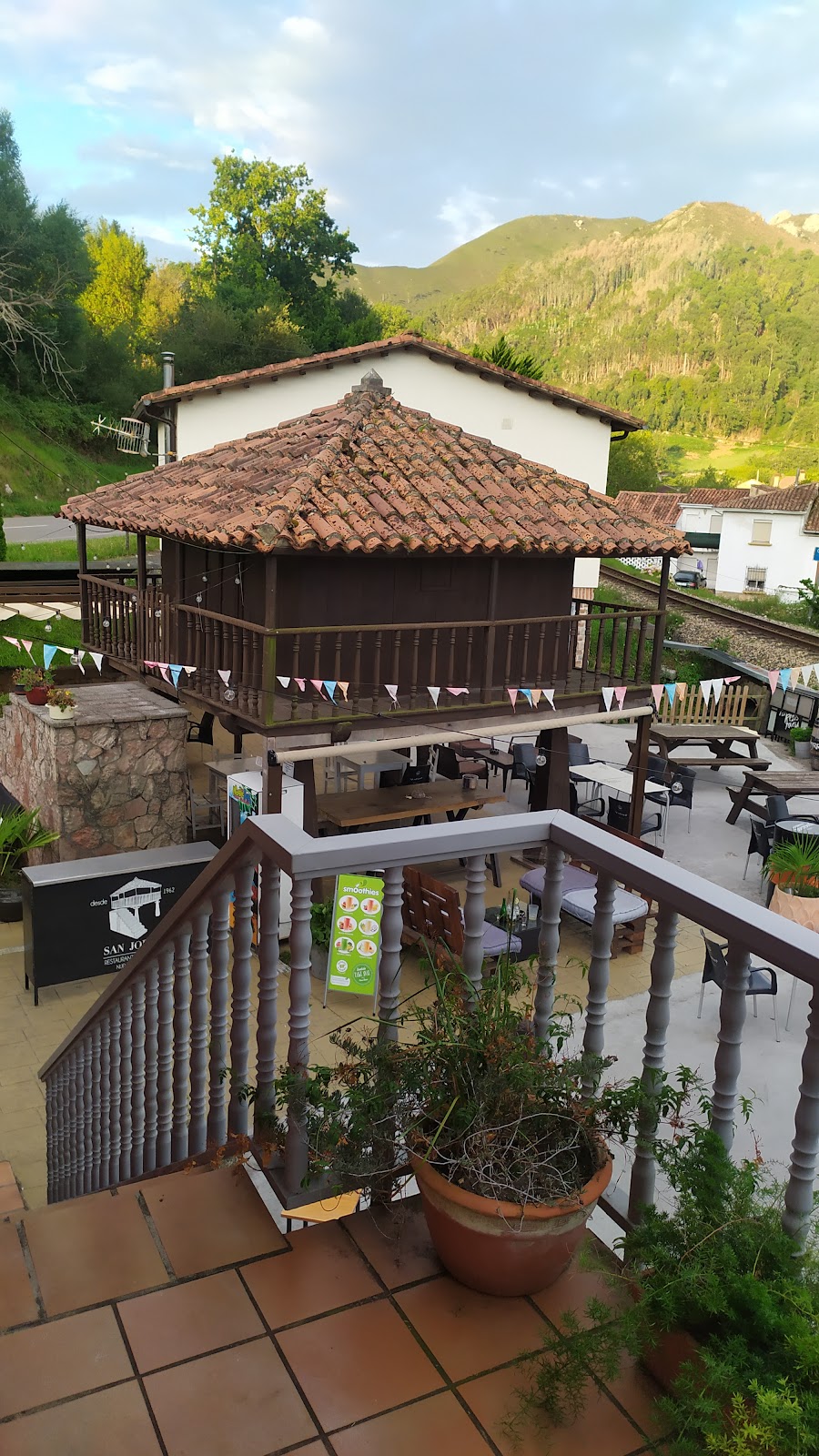 Pensión San Jorge, guesthouse accommodation in Nueva on the Camino del Norte
