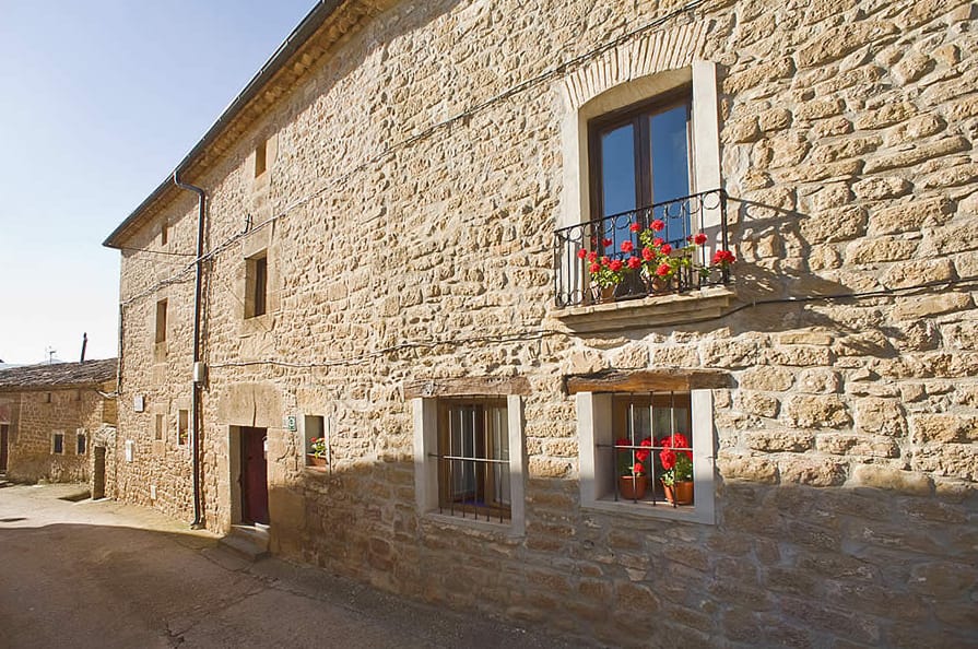 Casa Rural Montedeio, accommodation listing in Villamayor de Monjardín on the Camino Frances
