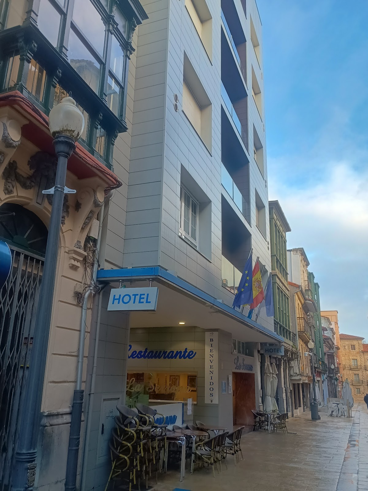 Hotel 40 Nudos, hotel accommodation in Avilés on the Camino del Norte