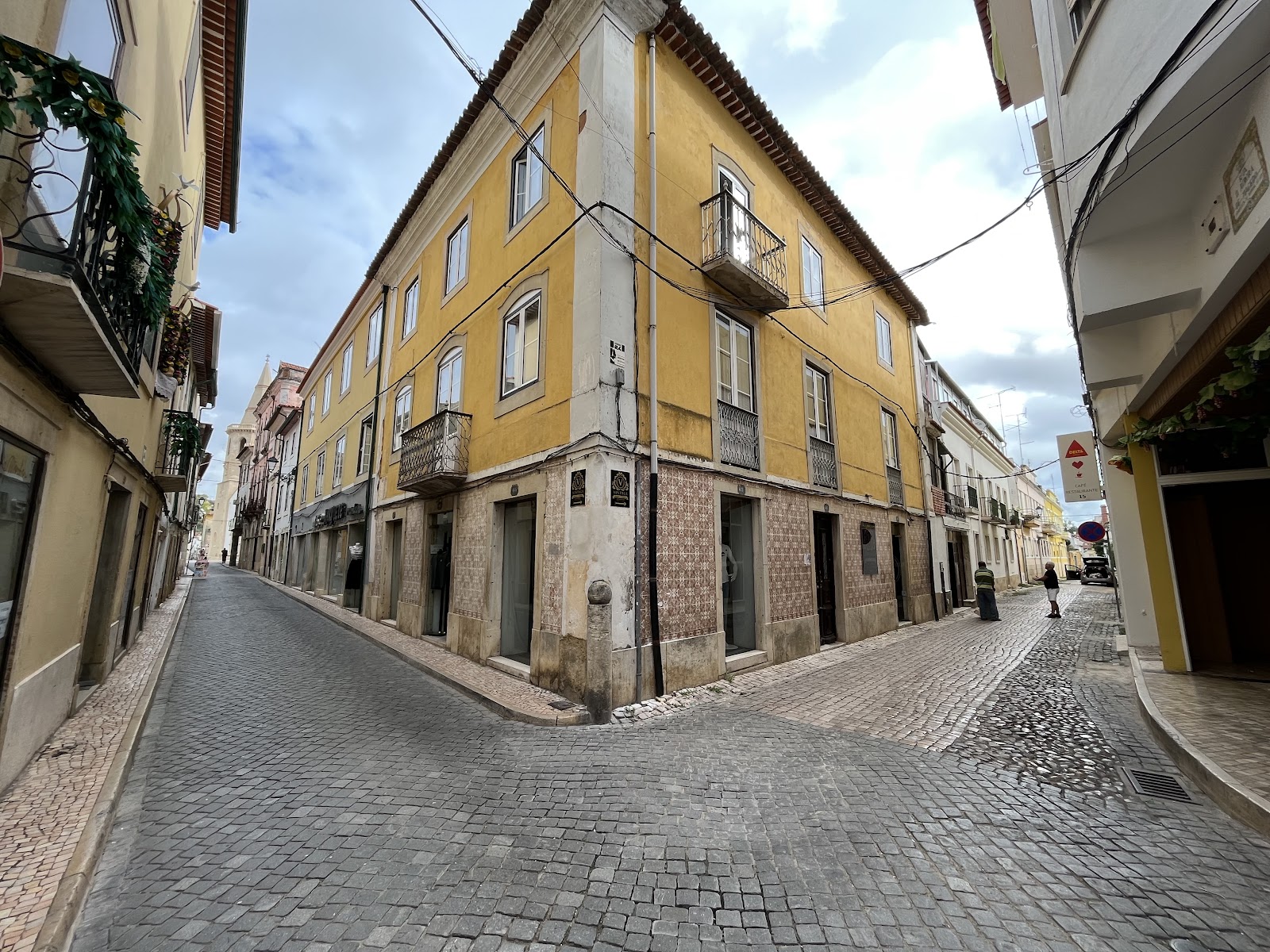 Vintage Baixa Tomar, hostel accommodation in Tomar on the Camino Portuguese