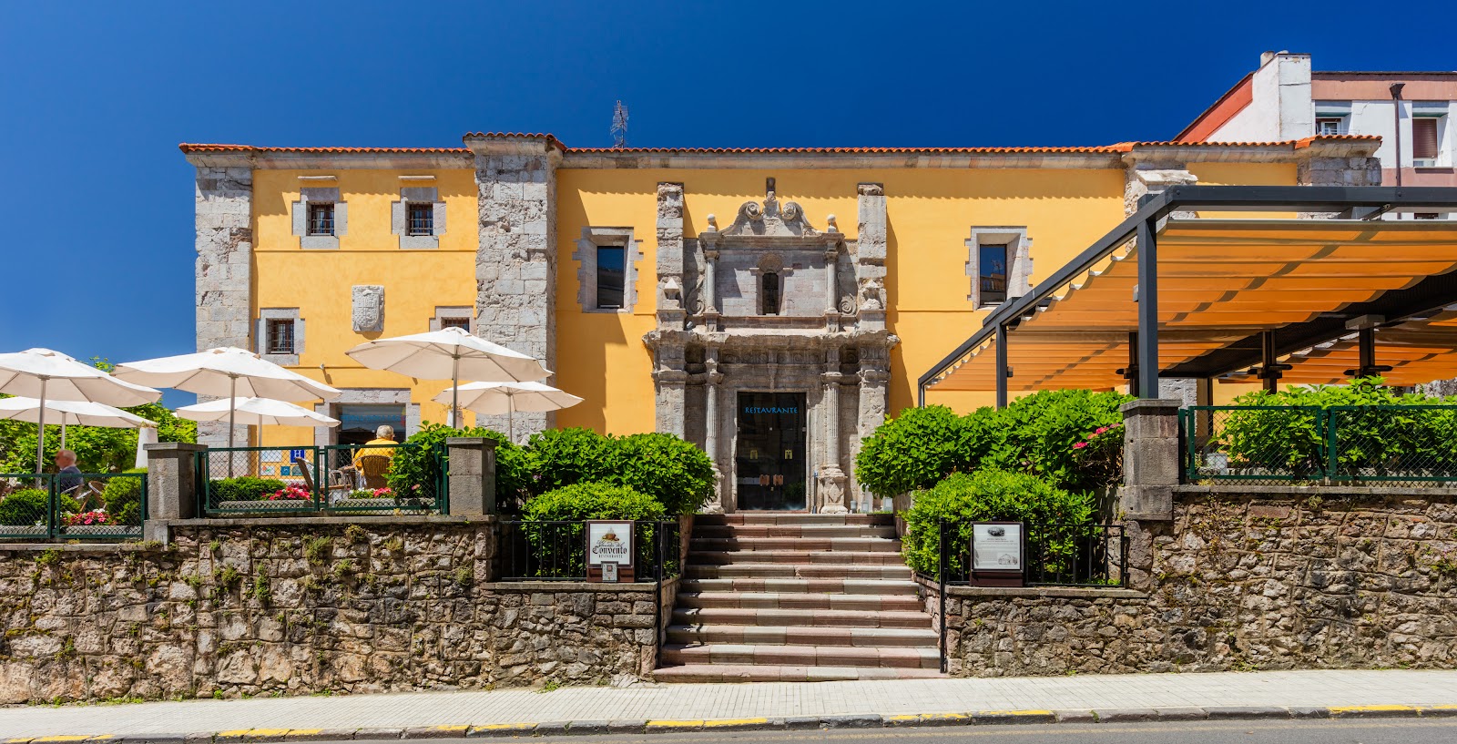 Don Paco, hotel accommodation in Llanes on the Camino del Norte