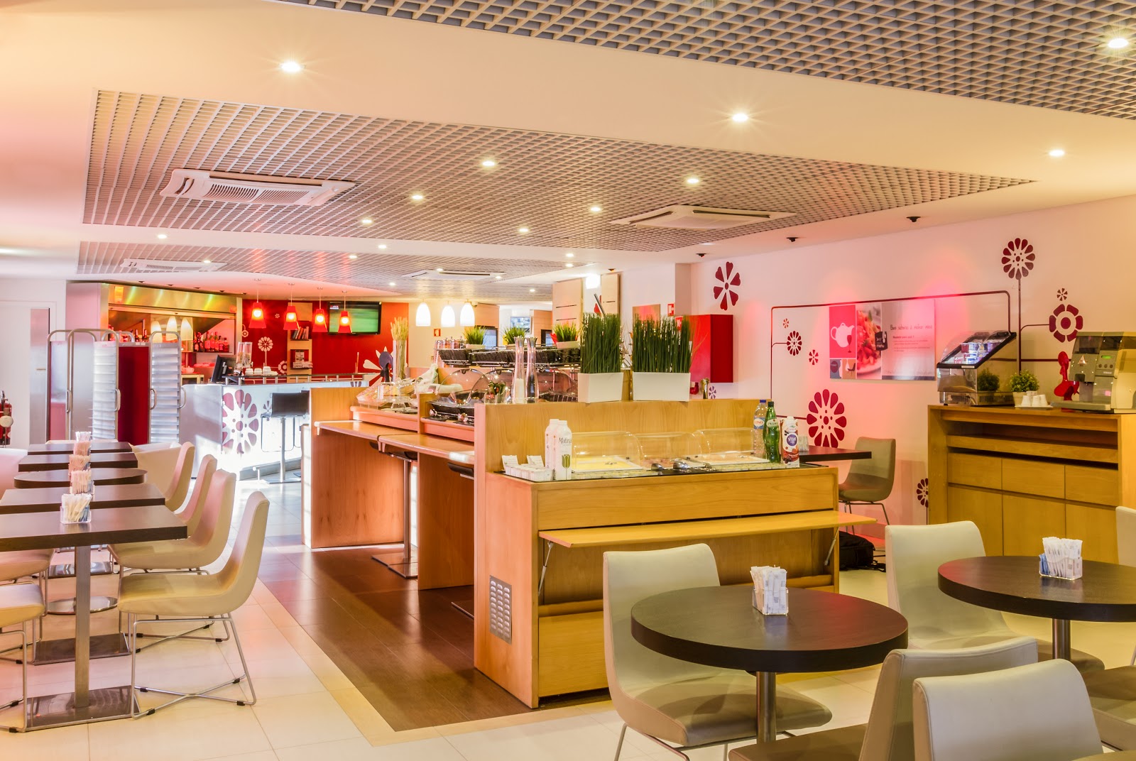 ibis Porto Centro São Bento photo 7, hotel accommodation in Porto on the Camino Portuguese