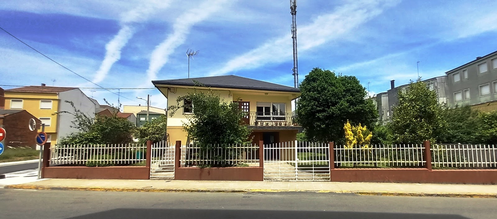 Casa Matilde Melide, villa accommodation in Melide on the Camino Frances