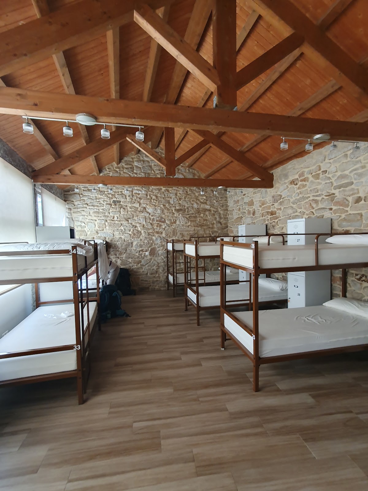 Taberna O Abrigo photo 3, albergue accommodation in O Abrigo on the Camino del Norte