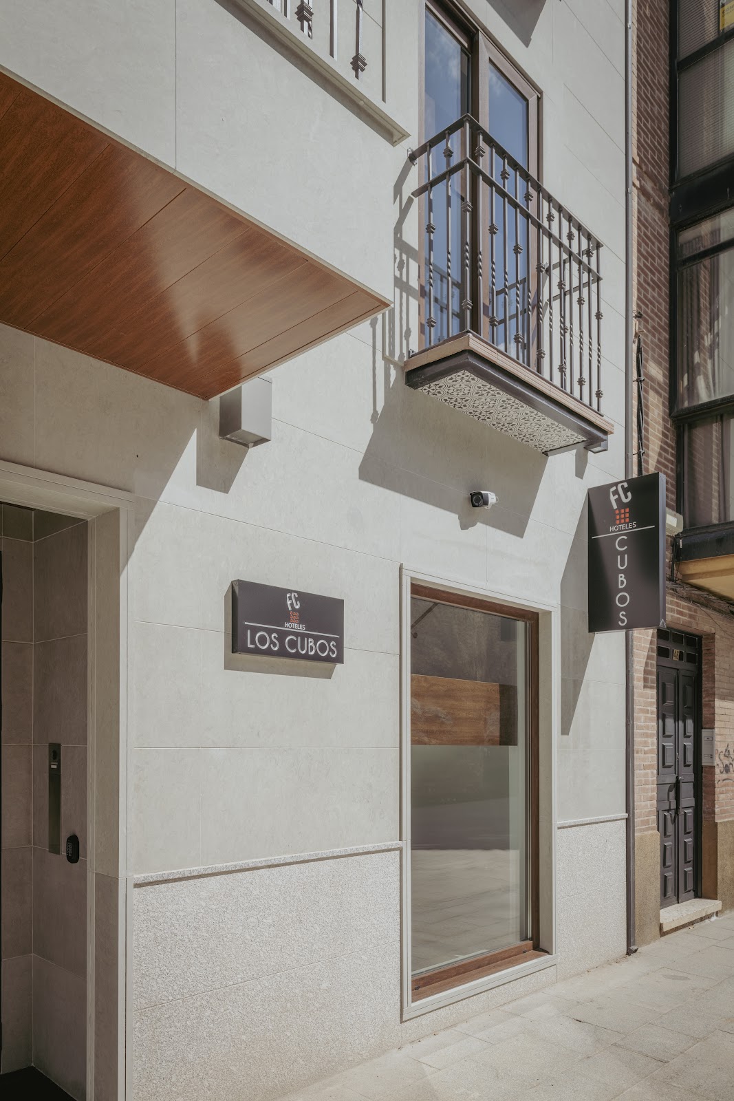 FC LOS CUBOS AUTO CHECK-IN photo 8, accommodation listing in León on the Camino Frances