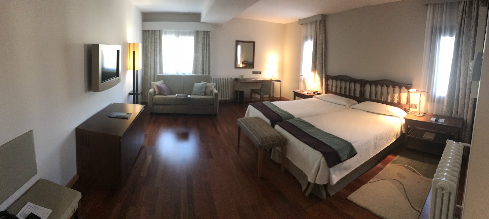 Parador de Villafranca del Bierzo photo 2, hotel accommodation in Villafranca del Bierzo on the Camino Frances
