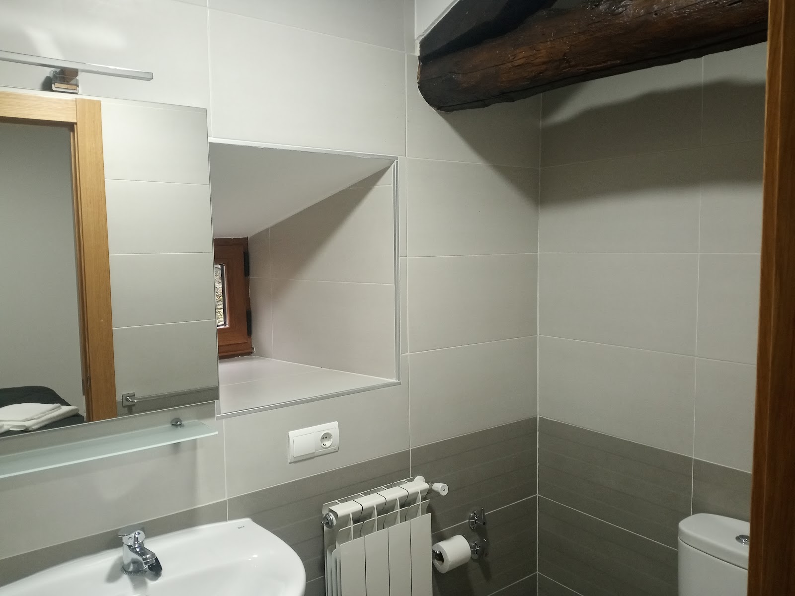 Hotel rural virgen del carmen photo 3, hotel accommodation in Molinaseca on the Camino Frances